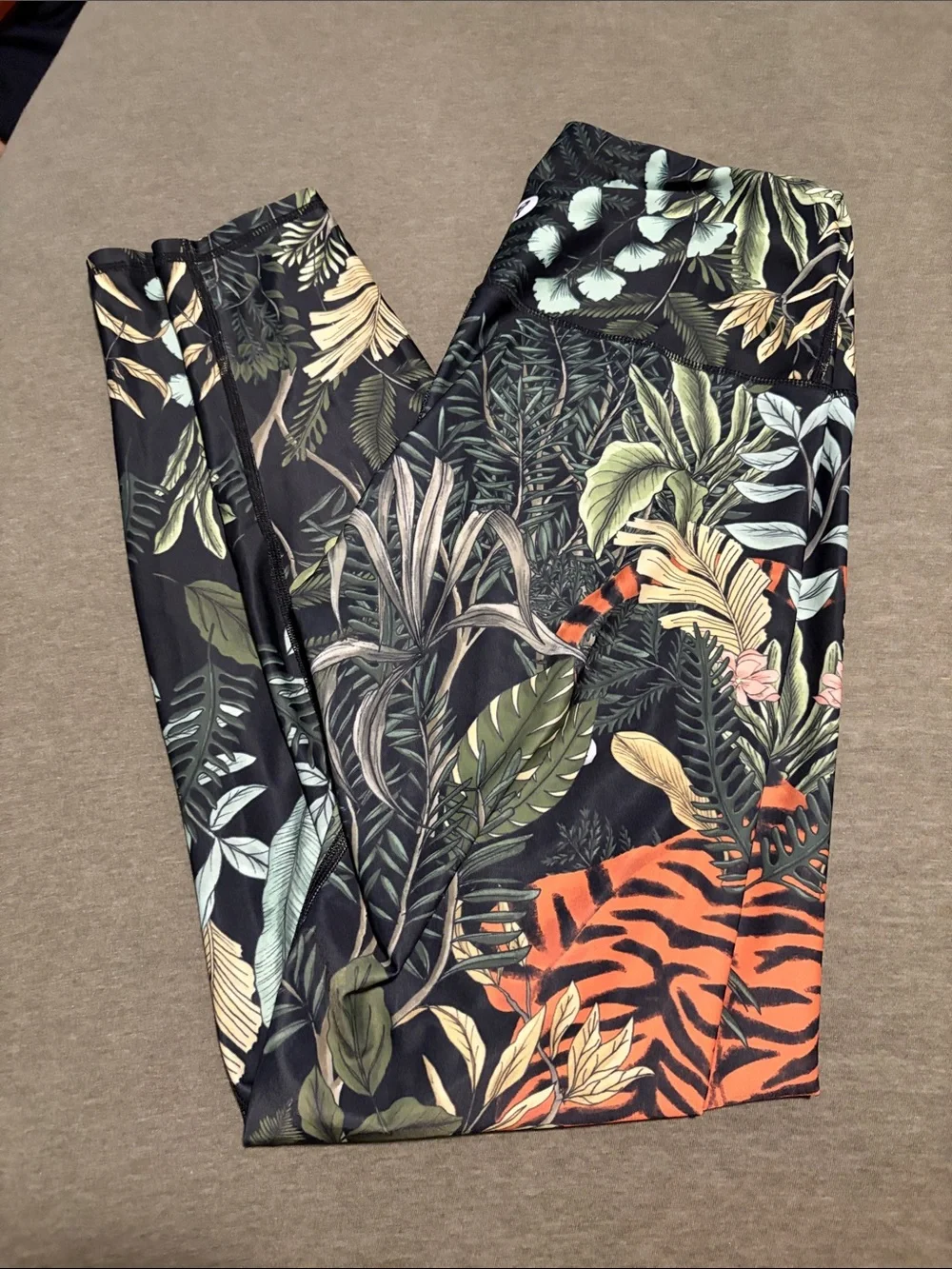 Yoga Democracy Rawr Talent tiger print leggings size m - Picture 8 of 9